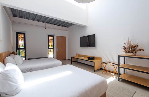 Marina Hostel | Mayan Monkey Los Cabos | Social Hotel