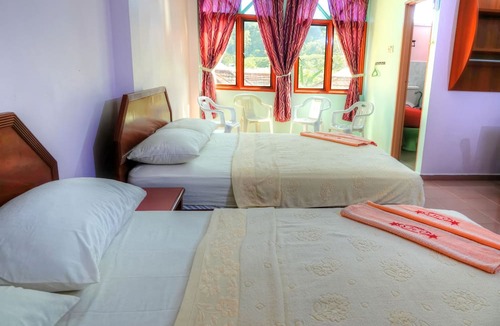 Kampung Bakau House | The Room Concept Homestay