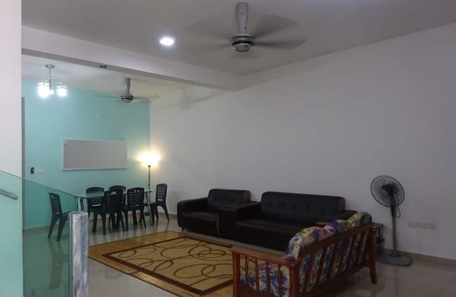 Bandar Sri Sendayan House | Salam Homestay d'Sendayan
