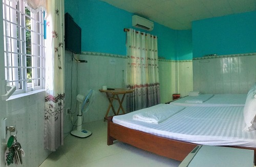 Con Son House | Thanh Ngoc Motel