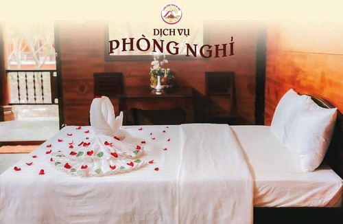 Phong Dien Hotel | Lang du lich sinh thai da noi