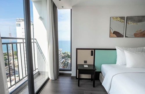 Tran Phu Beach Hotel | Iconique Hotel Nha Trang