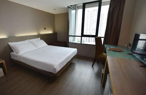 Thanon Phetchaburi Hotel | Bangkok City Hotel