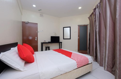 Temerloh Hotel | OYO 1104 Q Hotel
