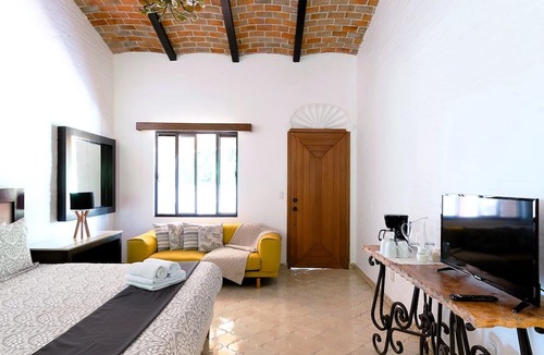 Ajijic Villa | ANANA Rancho San Rafael