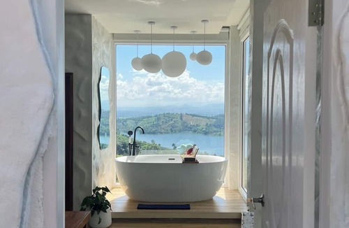 Mae Suai House | Make me see cloud