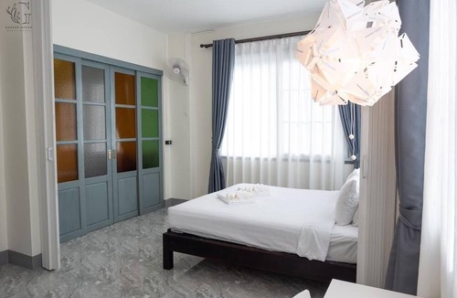 Luang Prabang Villa | The Garden House Room 3