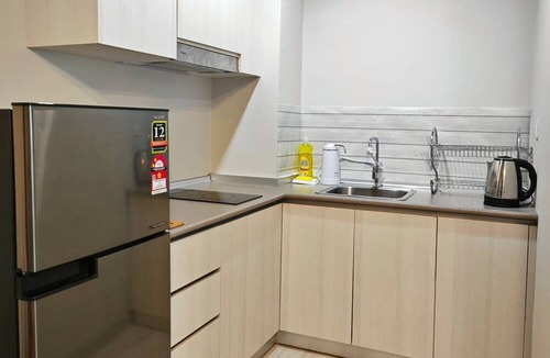 Downtown Kota Kinabalu House | MR Homestay-Jesselton Quay with Mountain View, City View & Sea View