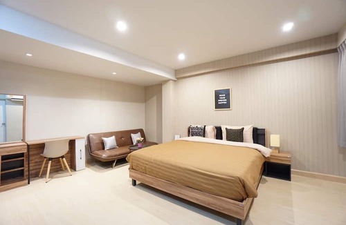 Samran Rat Apartment | Best & Cheap private room near Khaosan/Chinatown 5 mins to MRT Samyot (409)