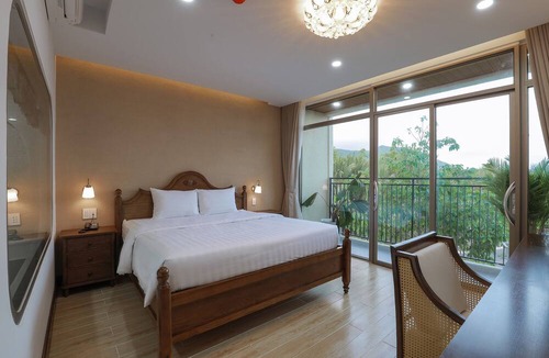 Con Son Hotel | Maya Hotel 4