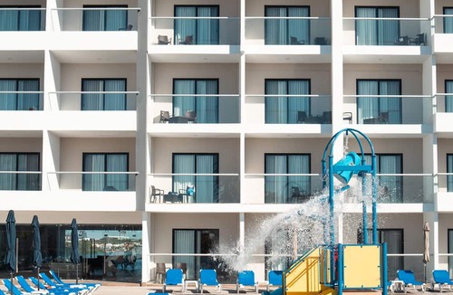 Lomas de Mazatlan Hotel | High Garden Grand Hotel