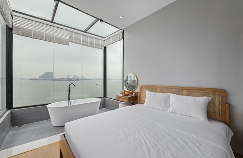 Thuy Khue Hotel | Lakeview Residence Hotel