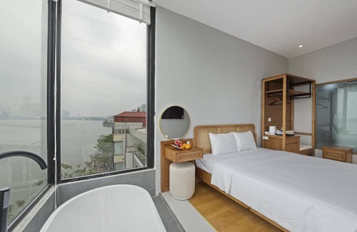 Thuy Khue Hotel | Lakeview Residence Hotel