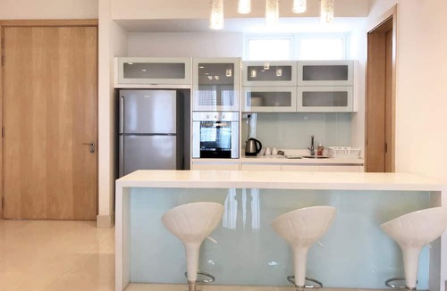 Kuala Lumpur Apartment | Stylish & Cozy 3BR EmbassyView Suite, FREE Parking