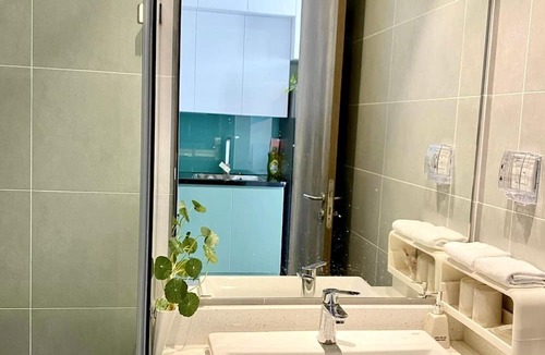 Van Giang Apartment | Family-Friendly, Fill up with morning sunshine, Fully furnished yet spacious