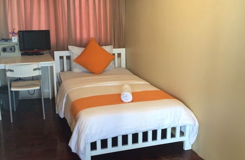 Khlong Toei Hostel | VX The Fifty - Hostel