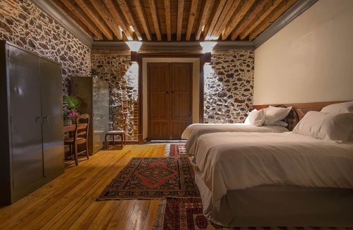Historic Center Apartment | Suite in Historic Building w/Balconies/Superb Location