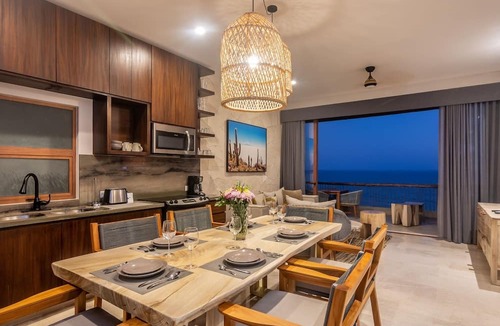 San Jose del Cabo Condo | NEW! PENTHOUSE CONDO ON THE BEACH with PRIVATE ROOFTOP POOL!
