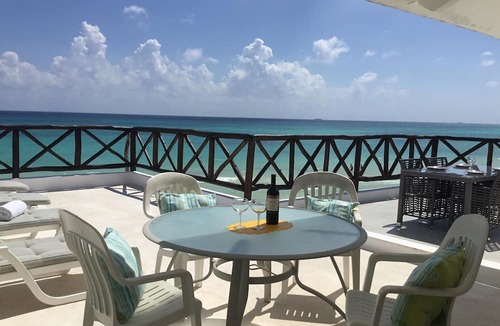 Downtown Condo | Beautiful Condo with Spectacular Ocean View!