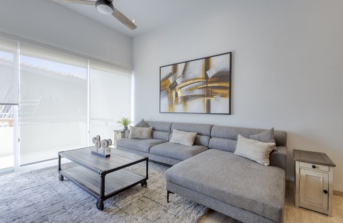 El Tezal Condo | Lux New Condo in Gated Community w/Pool Arch View Close to Downtown Cabo