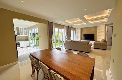 Batam Villa | Luxury 4 Br Villa Orchard Park