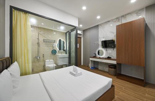 Tan Binh Hotel | The Crown Airport Hotel