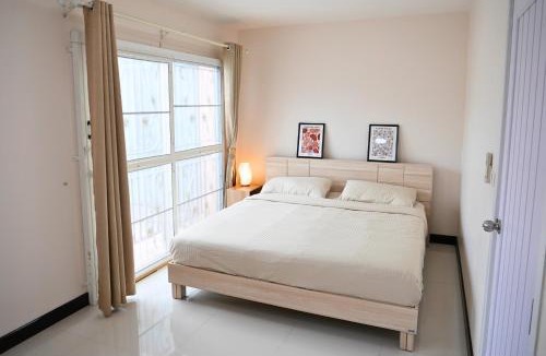 Ban Mai House | Walking distance Thunder Dome