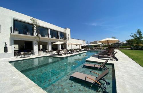Arcos de San Miguel House | LUMINARIA Pool, Near the Historic Center | Elegant