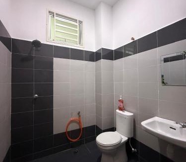 Hutan Kampung House | Inaz Homestay Alor Setar