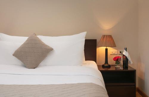 Dich Vong Apartment | HB Serviced Apartment - 12 Trần Quý Kiên