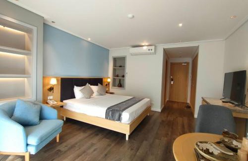 Quang An Apartment | Hong Gia Tue Lake View