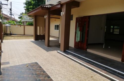 Ban Pong Apartment | Kim​ banpong
