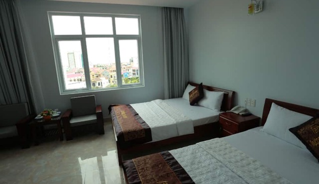 Tan Truong Son Hotel