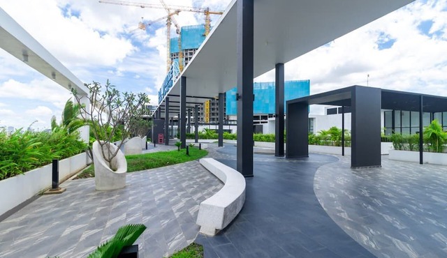 Skyline 2 BD Retreat at Phnom Penh w/ Pool & Gym