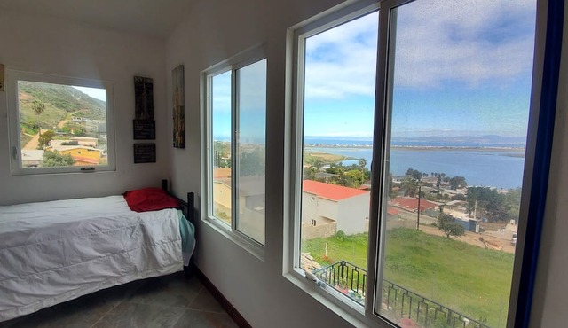 Amazing view. New studio fully furnished, view to The Pacific and Ensenada.