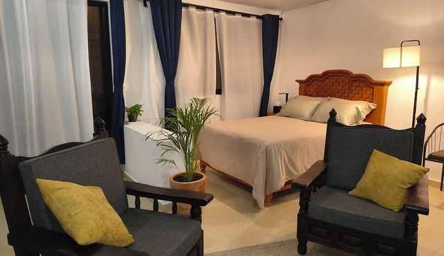 Spacious and quiet apartment PKG free of charge