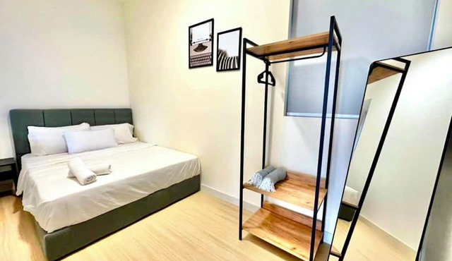 Cozy 2-bedroom apartment in peaceful Kuala Lumpur with AC