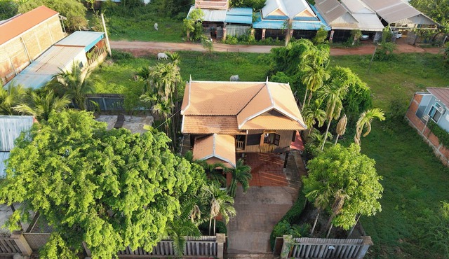 Authentic Khmer Home Pavilion & Tropical Garden
