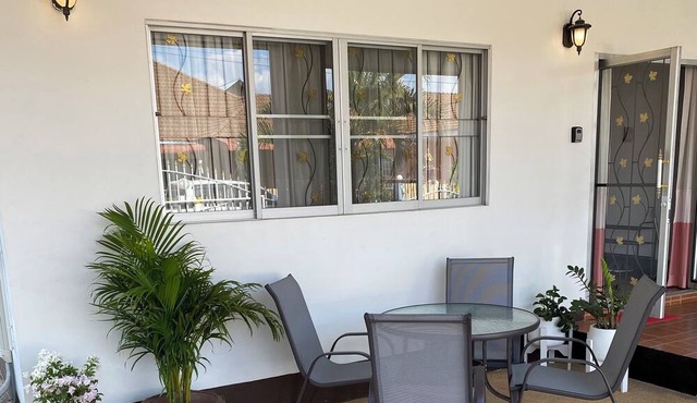 The Garden HousenA large Family House, fully furnished and equipped.