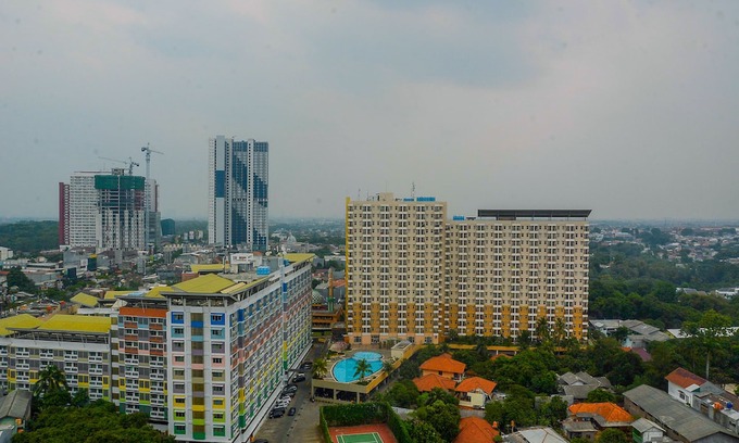 Pondokcina Hotel | Cozy Living and Modern 1BR Apartment at Atlanta Residences By Travelio